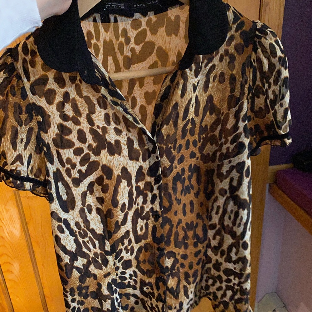 ZARA LEOPARD SHORT SLEEVE BLOUSE